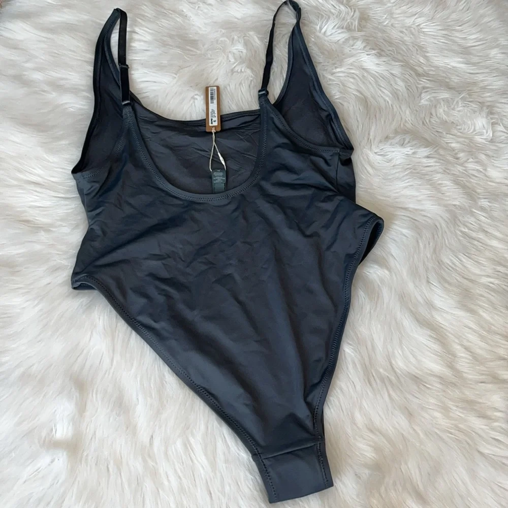 SKIMS one piece swimsuit XL
